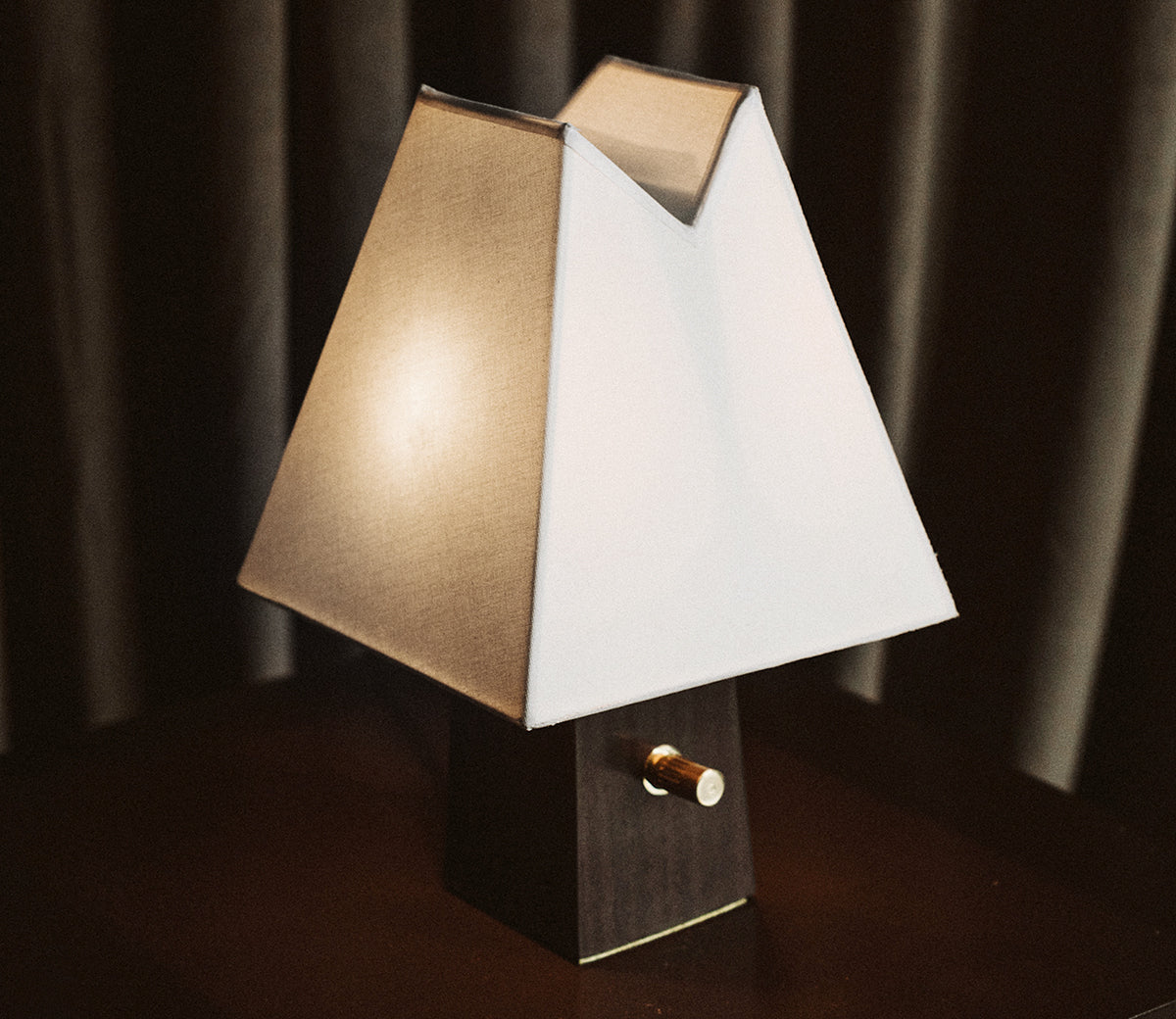 Alpine table lamp by Astraeus Clarke – Sight Unseen Shop